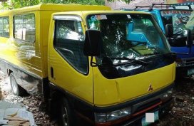 Selling 2nd Hand Mitsubishi Fuso 2006 Van at 90000 km in Las Piñas