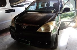 Selling 2nd Hand Toyota Avanza 2011 Manual Gasoline at 80000 km in Manila