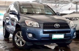 Selling 2nd Hand Toyota Rav4 2010 in Makati