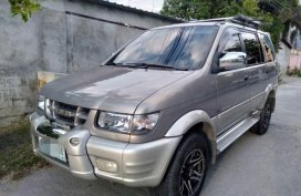 Selling 2nd Hand Isuzu Crosswind 2004 Automatic Diesel at 130000 km in Bacolor