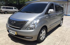 Selling 2nd Hand Hyundai Grand Starex 2015 Automatic Diesel at 32000 km in Pasig