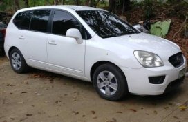 2nd Hand Kia Carens 2009 at 90000 km for sale