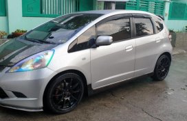 Selling 2nd Hand Honda Jazz 2010 in Biñan