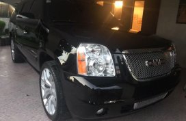 Gmc Suburban 2011 Automatic Gasoline for sale in Las Piñas