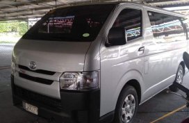 Sell 2nd Hand 2016 Toyota Hiace Manual Diesel at 20000 km in Pasay