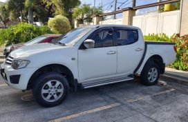 Selling Mitsubishi Strada 2013 Manual Diesel in Muntinlupa