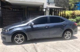Selling Toyota Altis 2014 Manual Gasoline in Mandaluyong