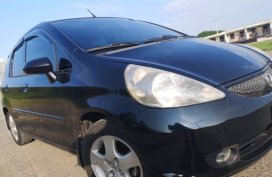 Selling 2nd Hand Honda Jazz 2006 in Muntinlupa