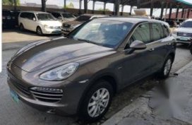 Selling 2nd Hand Porsche Cayenne 2012 in Quezon City