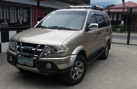 Selling 2nd Hand Isuzu Sportivo X 2014 in Santo Tomas