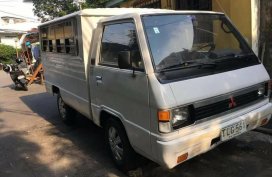 Selling Mitsubishi L300 1994 at 130000 km in La Paz
