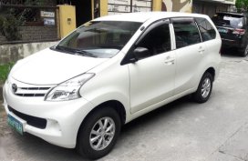 Selling 2nd Hand Toyota Avanza 2013 in Manila