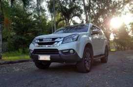 Selling 2nd Hand Isuzu Mu-X 2017 in Bacolod