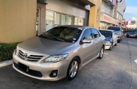 Selling 2nd Hand Toyota Corolla Altis 2012 Automatic Gasoline at 100000 km in Pasay
