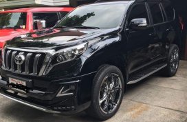 Selling Black Toyota Land Cruiser Prado 2016 in Pasig 