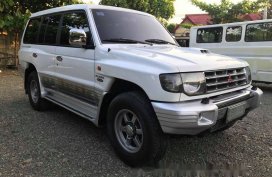 Sell White 2001 Mitsubishi Pajero at 101000 km 