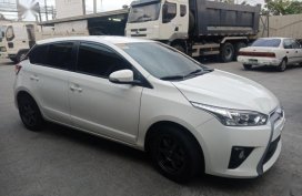 Selling White Toyota Yaris 2016 Hatchback Automatic Gasoline in Manila