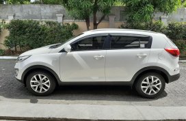 Sell White 2014 Kia Sportage at 35000 km in Quezon City 