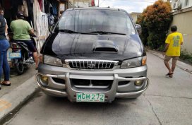 Selling Black Hyundai Starex 1999 Automatic at 96000 km 
