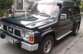Selling Green Nissan Patrol 1994 in Manila