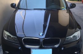 Selling Black Bmw 320I 2009 Automatic Gasoline 