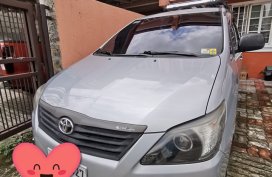 Sell Silver 2014 Toyota Innova Manual Gasoline 
