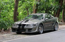 Selling Grey Ford Mustang 1995 at 60000 km 