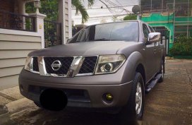 Silver Nissan Frontier Navara 2013 at 97000 km for sale