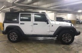 Sell White 2013 Jeep Wrangler Automatic Diesel 