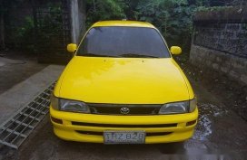 Sell Yellow 1993 Toyota Corolla Manual Gasoline at 200000 km 