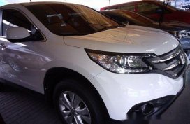 Selling White Honda Cr-V 2013 at 43080 km 