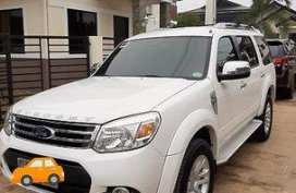 Sell White 2013 Ford Everest Automatic Diesel at 87000 km 
