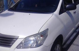 Sell White 2013 Toyota Innova in Bacoor 