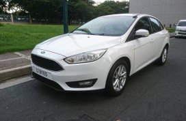 Sell White 2016 Ford Focus at 28000 km 