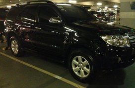 Sell Black 2009 Toyota Fortuner in Quezon City 
