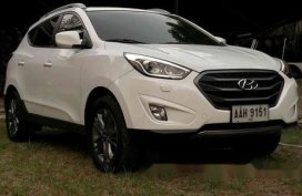 Sell White 2015 Hyundai Tucson Manual