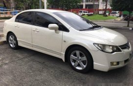 White Honda Civic 2007 at 90000 km for sale
