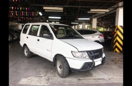 Selling Isuzu Crosswind 2014 at 88920 km 