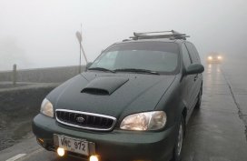 2000 Kia Carnival at 104000 km for sale 