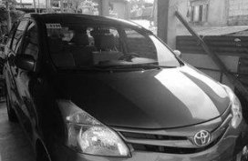 Grey Toyota Avanza 2015 at 36500 km for sale