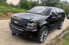 Selling Black Chevrolet Suburban 2008 Automatic Gasoline 