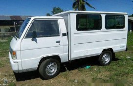 White Mitsubishi L300 2002 at 125000 km for sale 