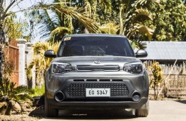Grey Kia Soul 2016 at 35000 km for sale