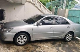Selling Silver Toyota Camry 2004 at 81000 km 