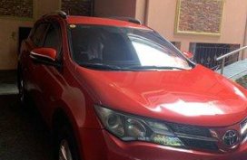 Selling Red Toyota Rav4 2013 at 6600 km 