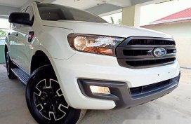 Selling White Ford Everest 2016 in San Pascual