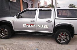 Silver Isuzu D-Max 2012 at 223367 km for sale