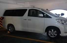 Selling 2nd Hand Toyota Alphard 2011 at 50000 km 