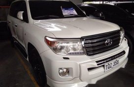 Selling White Toyota Land Cruiser 2012 at 55538 km