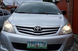 Silver Toyota Innova 2011 Manual Diesel for sale in Parañaque